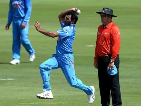 Mohammed shami charging in to bowl